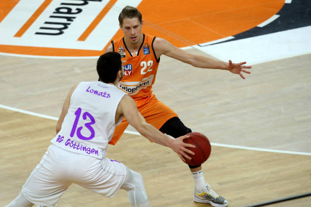 多次在关键 多次在关键