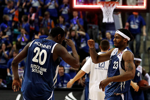 金与合同谈 金与合同谈